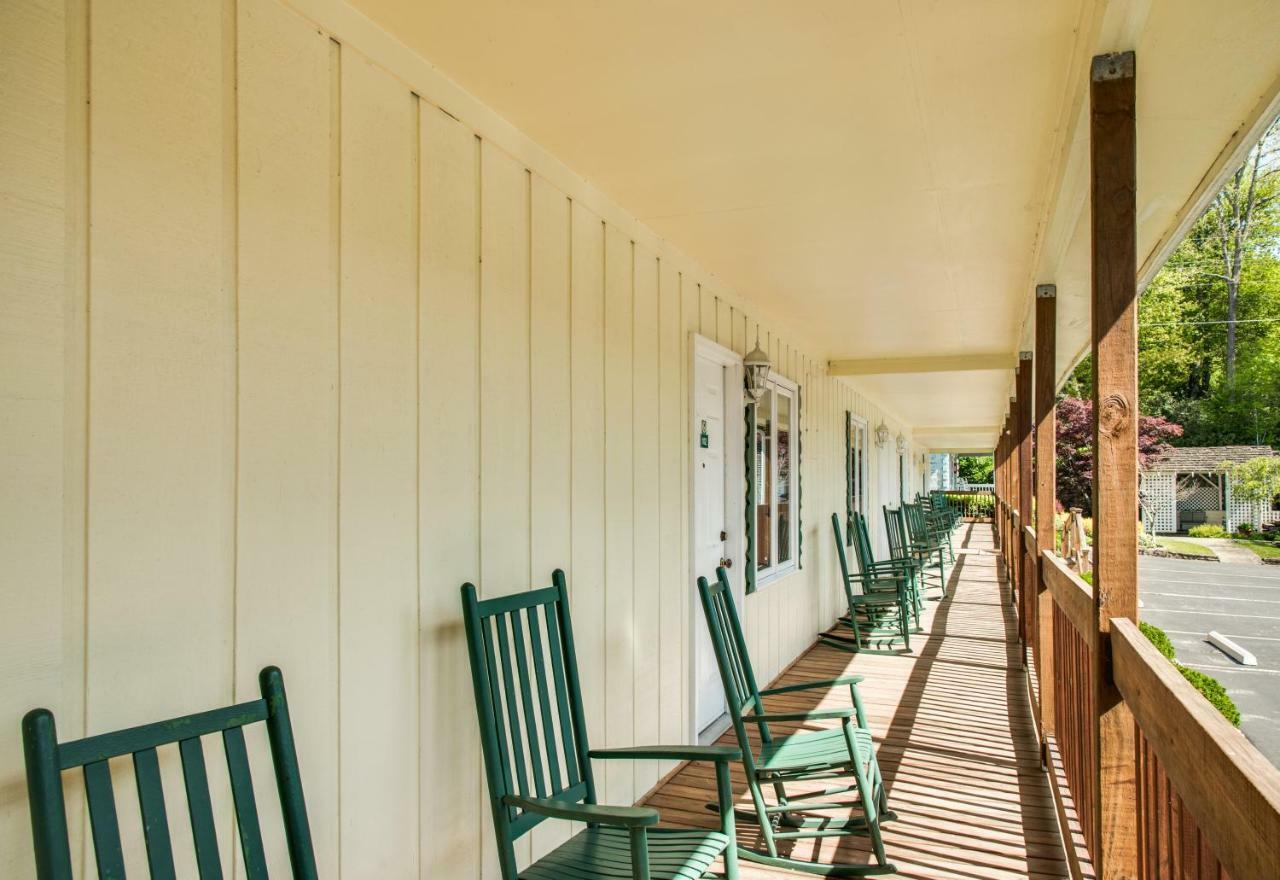 Boxwood Lodge Blowing Rock Near Boone-University Exterior foto